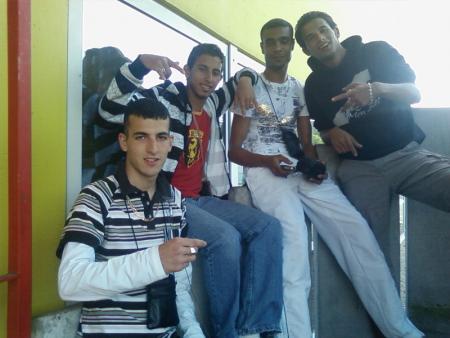 en mode racayyyyyyyyyyyyyyyyyyyy du 01