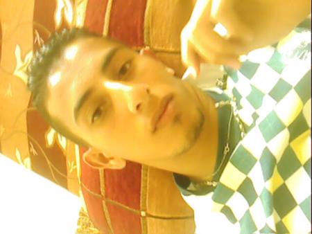 c� qui ce bogosssss ?