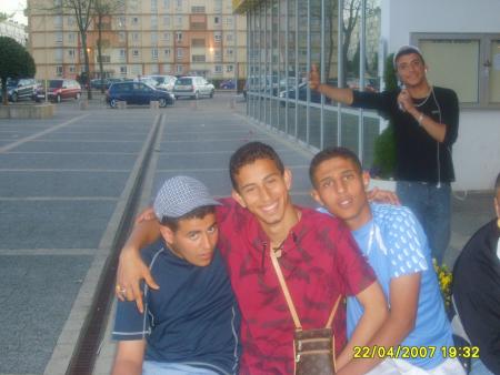 hmed est omar + bilel